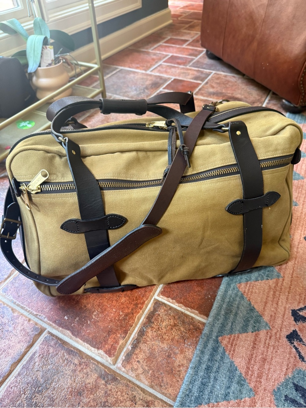 Filson Tan Canvas Duffel with Dark Brown Leather Trim twill Pullman style large - Picture 1 of 9